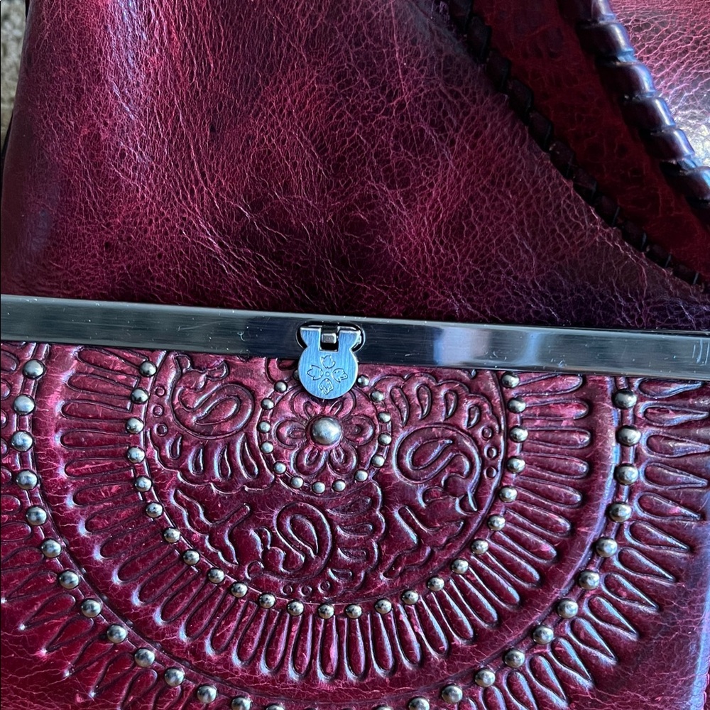 Patricia Nash Deep Red Distressed Leather Hobo Conceal Carry Bag and Wallet - Picture 3 of 16